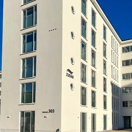 아파트 2 Bedroom Stunning In Prora